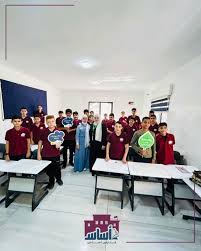 طلاب داخل الصف